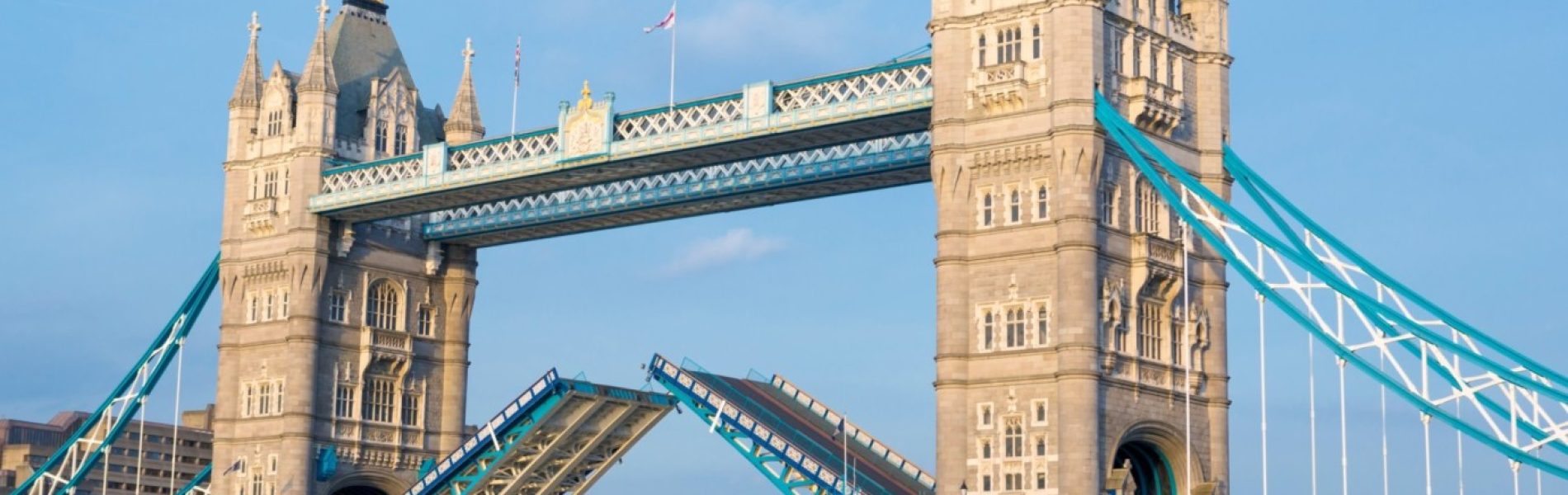 tower-bridge-london-uk (1) (1) (1) (1)